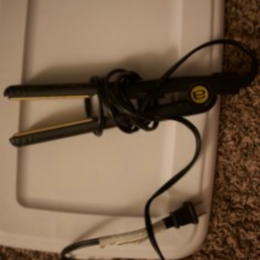 Andis Straightener